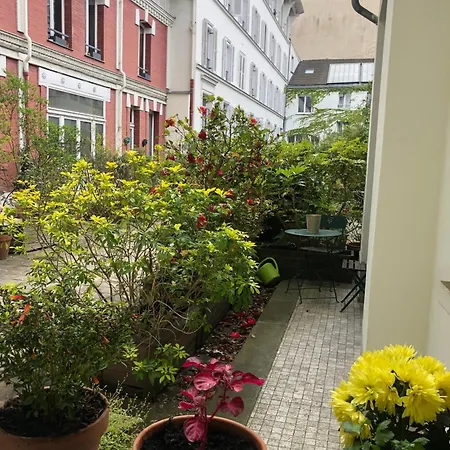 Апартаменты Grand Studio Atypique 45 M2 ,paris 10 Eme